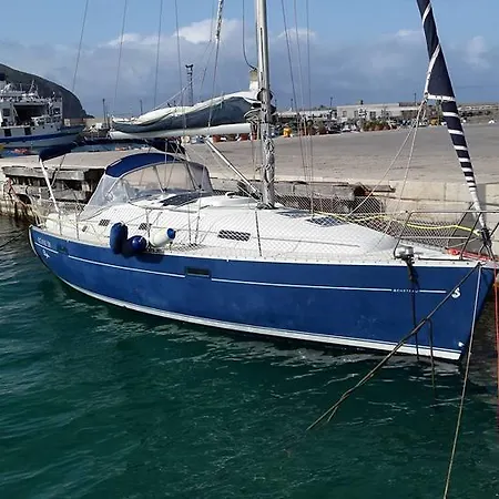 Bateau-hôtel In Barca A Vela Con Didi